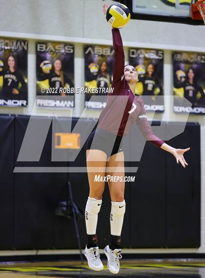 Thumbnail 1 in Red Oak @ Crandall photogallery.