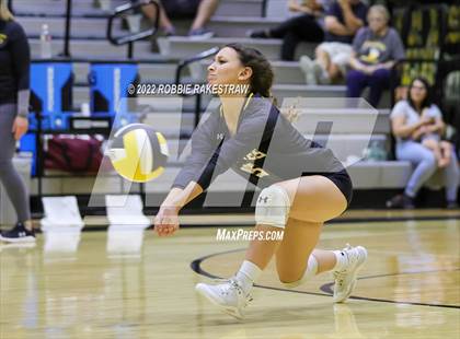 Thumbnail 1 in Red Oak @ Crandall photogallery.