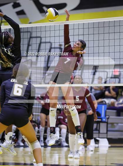Thumbnail 1 in Red Oak @ Crandall photogallery.