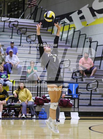 Thumbnail 1 in Red Oak @ Crandall photogallery.
