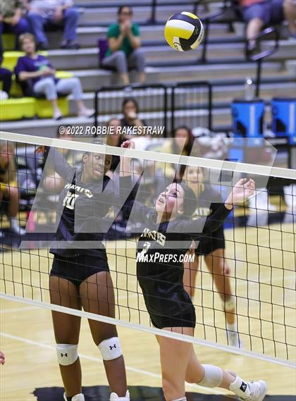 Thumbnail 1 in Red Oak @ Crandall photogallery.
