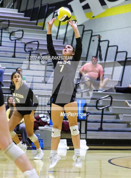 Thumbnail 1 in Red Oak @ Crandall photogallery.