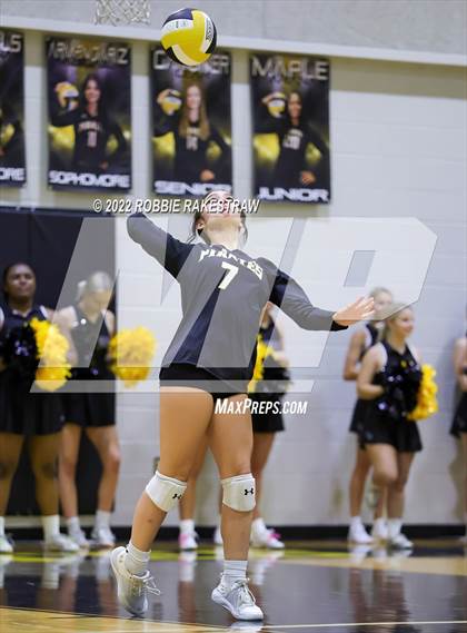 Thumbnail 1 in Red Oak @ Crandall photogallery.