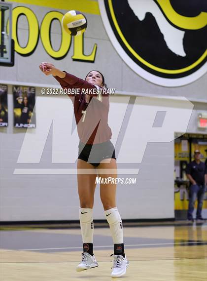 Thumbnail 1 in Red Oak @ Crandall photogallery.
