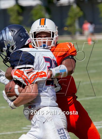 Thumbnail 2 in Polytechnic vs Brentwood photogallery.