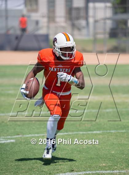 Thumbnail 2 in Polytechnic vs Brentwood photogallery.