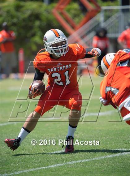 Thumbnail 3 in Polytechnic vs Brentwood photogallery.