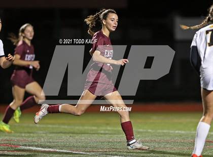 Thumbnail 2 in East Lyme vs. Hand (CIAC Class L Second Round) photogallery.