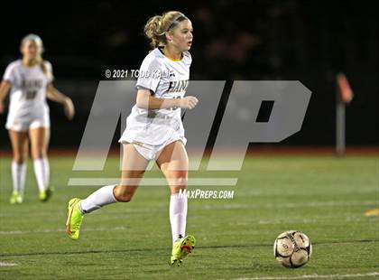 Thumbnail 3 in East Lyme vs. Hand (CIAC Class L Second Round) photogallery.