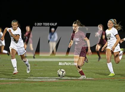 Thumbnail 3 in East Lyme vs. Hand (CIAC Class L Second Round) photogallery.