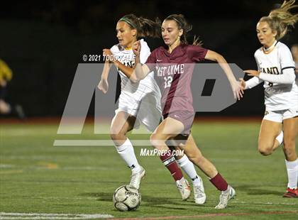 Thumbnail 1 in East Lyme vs. Hand (CIAC Class L Second Round) photogallery.