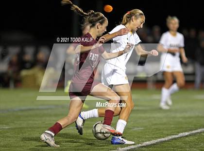 Thumbnail 1 in East Lyme vs. Hand (CIAC Class L Second Round) photogallery.