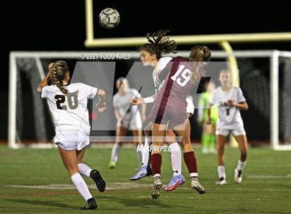 Thumbnail 1 in East Lyme vs. Hand (CIAC Class L Second Round) photogallery.