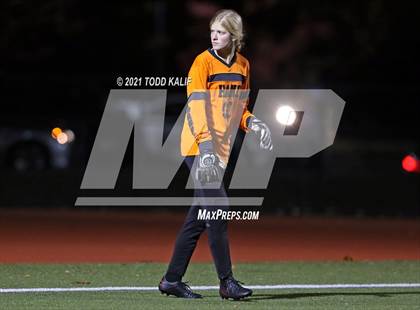 Thumbnail 2 in East Lyme vs. Hand (CIAC Class L Second Round) photogallery.