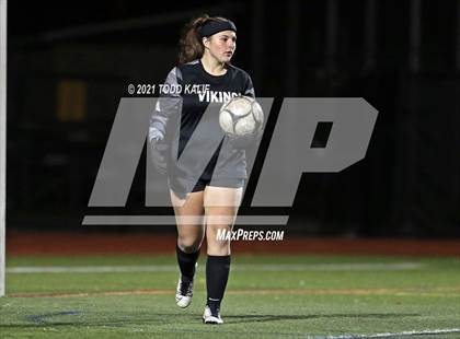 Thumbnail 2 in East Lyme vs. Hand (CIAC Class L Second Round) photogallery.