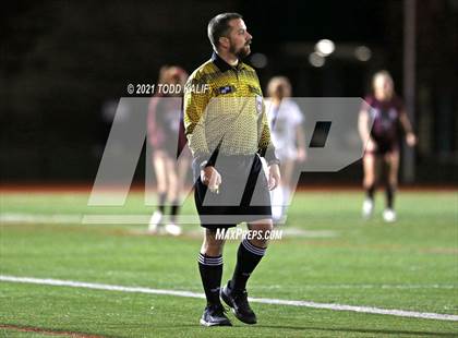 Thumbnail 1 in East Lyme vs. Hand (CIAC Class L Second Round) photogallery.