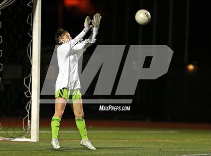 Thumbnail 3 in East Lyme vs. Hand (CIAC Class L Second Round) photogallery.