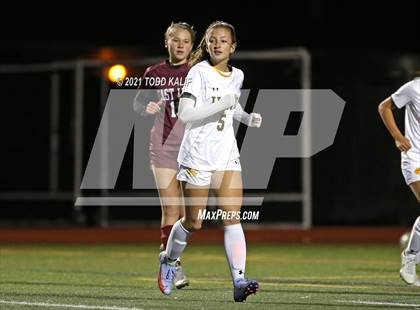Thumbnail 3 in East Lyme vs. Hand (CIAC Class L Second Round) photogallery.