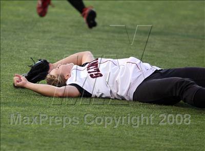 Thumbnail 3 in Glendora vs. El Modena (CIF SS D2 Final) photogallery.