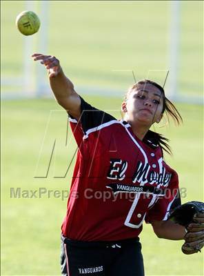 Thumbnail 2 in Glendora vs. El Modena (CIF SS D2 Final) photogallery.