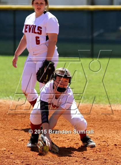 Thumbnail 2 in Montevallo vs. Maplesville (Panther Classic) photogallery.