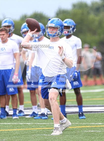 Thumbnail 2 in Nolensville 7-on-7 Tournament photogallery.