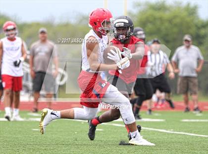 Thumbnail 1 in Nolensville 7-on-7 Tournament photogallery.
