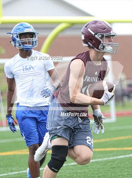Thumbnail 1 in Nolensville 7-on-7 Tournament photogallery.