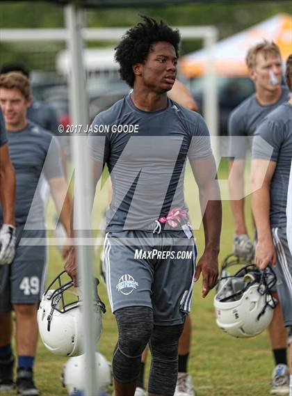 Thumbnail 1 in Nolensville 7-on-7 Tournament photogallery.