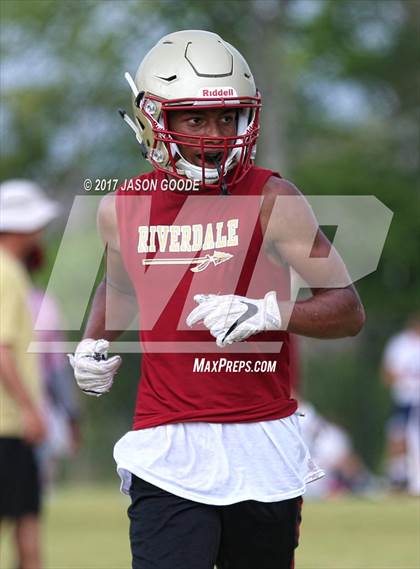 Thumbnail 2 in Nolensville 7-on-7 Tournament photogallery.