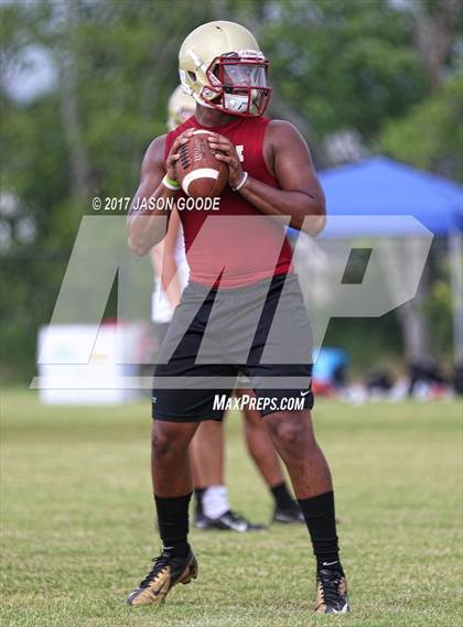 Thumbnail 3 in Nolensville 7-on-7 Tournament photogallery.