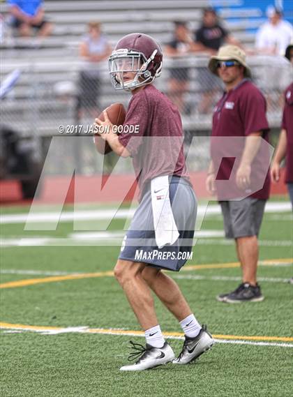 Thumbnail 1 in Nolensville 7-on-7 Tournament photogallery.