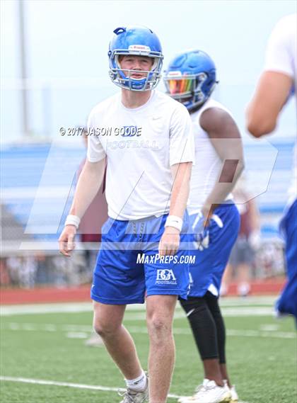 Thumbnail 1 in Nolensville 7-on-7 Tournament photogallery.