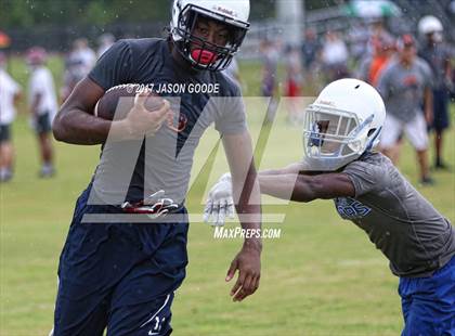 Thumbnail 1 in Nolensville 7-on-7 Tournament photogallery.