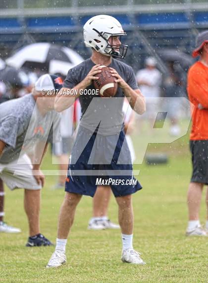 Thumbnail 2 in Nolensville 7-on-7 Tournament photogallery.