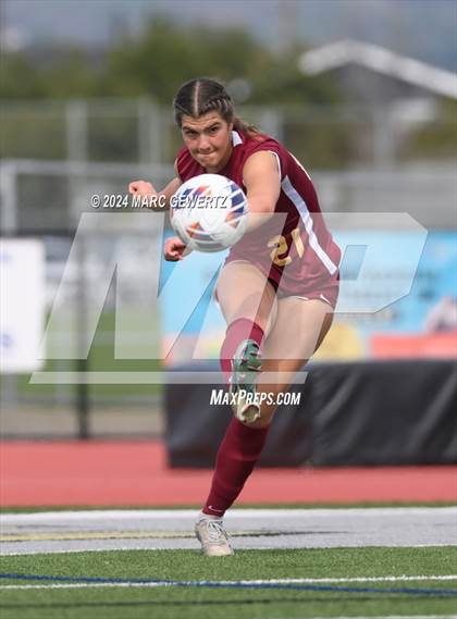 Thumbnail 2 in Estancia vs. Campbell Hall (CIF-SS Division 5 Final) photogallery.