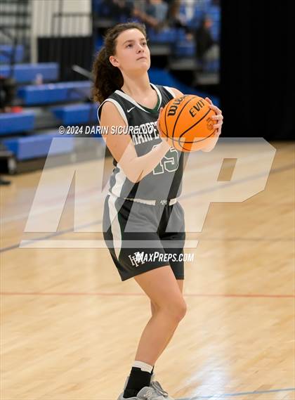 Thumbnail 1 in Centennial vs Harpeth Hall (Nike Tournament of Champions) photogallery.