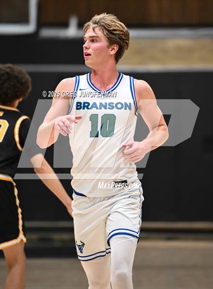 Thumbnail 3 in Granada @ Branson photogallery.