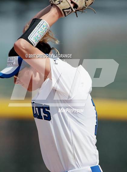 Thumbnail 1 in Byron Nelson vs Krum photogallery.