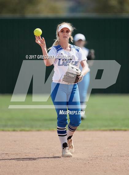 Thumbnail 2 in Byron Nelson vs Krum photogallery.