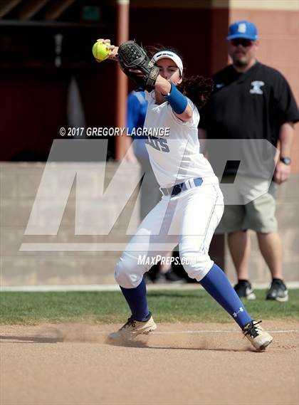 Thumbnail 1 in Byron Nelson vs Krum photogallery.