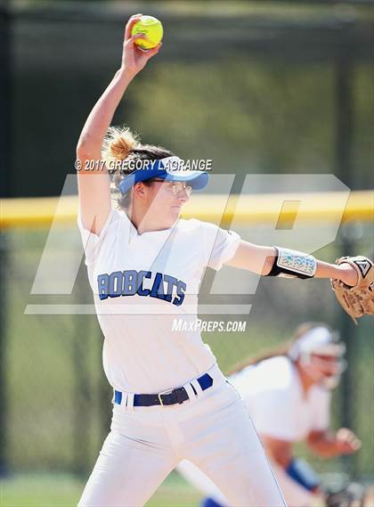 Thumbnail 1 in Byron Nelson vs Krum photogallery.