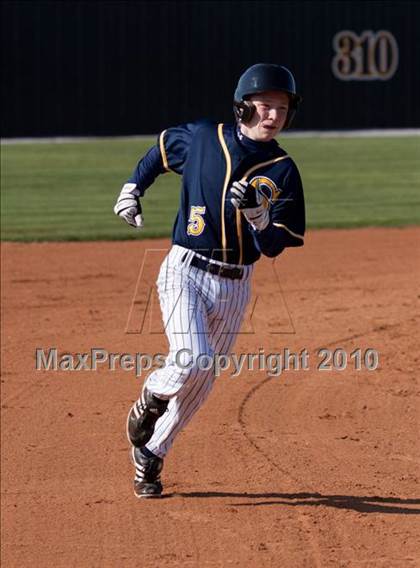 Thumbnail 2 in Knoxville Central @ Seymour (Smoky Mountain Invitational) photogallery.