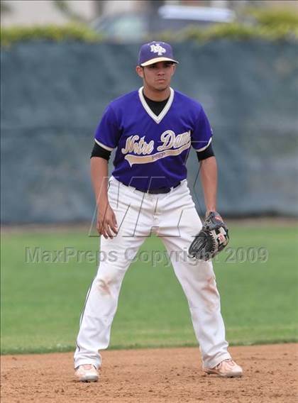 Thumbnail 2 in Mater Dei vs. Notre Dame Prep (Anderson Bat National Classic) photogallery.