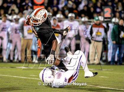 Thumbnail 2 in Colerain vs. Elder (OHSAA Division I Region 2 Semifinal) photogallery.