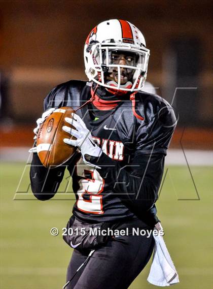 Thumbnail 3 in Colerain vs. Elder (OHSAA Division I Region 2 Semifinal) photogallery.