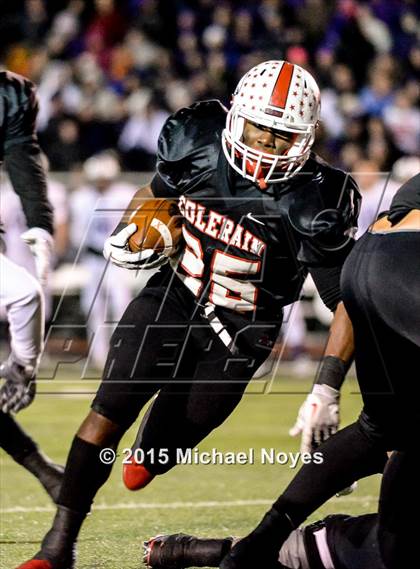 Thumbnail 3 in Colerain vs. Elder (OHSAA Division I Region 2 Semifinal) photogallery.
