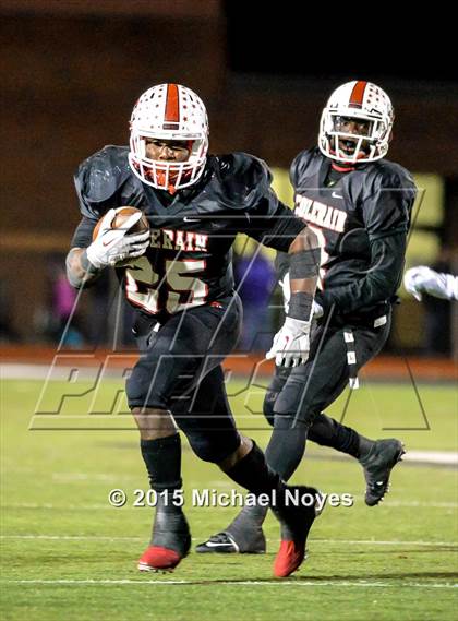 Thumbnail 1 in Colerain vs. Elder (OHSAA Division I Region 2 Semifinal) photogallery.