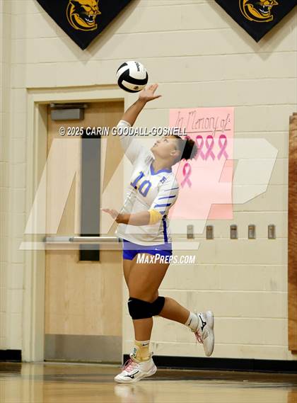 Thumbnail 1 in Richlands @ Croatan photogallery.