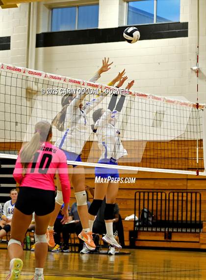 Thumbnail 3 in Richlands @ Croatan photogallery.